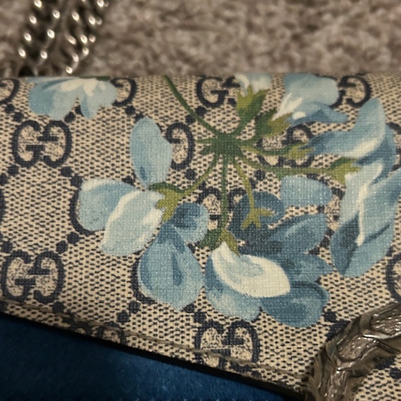 251. Gucci Bloom Dionysus Shoulder Bag w/coa - Picture 3 of 14